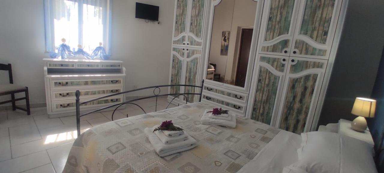 Estia Holidays Apartments - Таормина Экстерьер фото