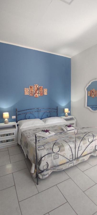 Estia Holidays Apartments - Таормина Экстерьер фото