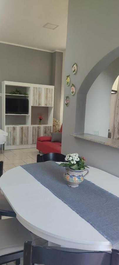 Estia Holidays Apartments - Таормина Экстерьер фото
